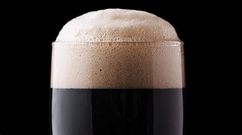 Guinness Draught vs Extra Stout: Two Very Similar Yet Different Beers