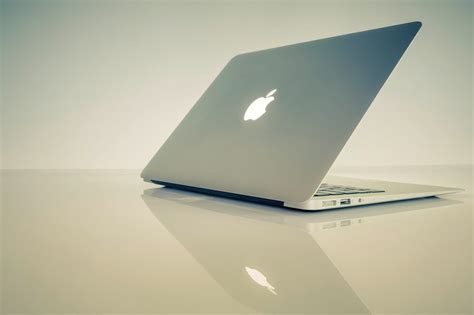 Apple Laptop Logo