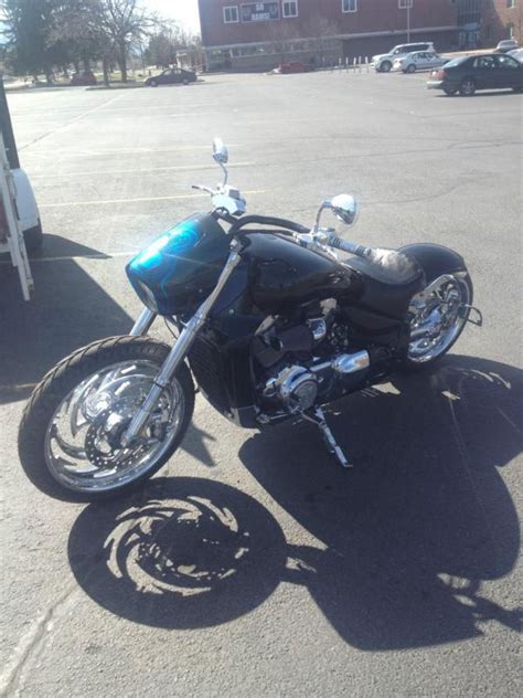 Buy Custom Built Suzuki M109 Boulevard on 2040-motos