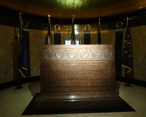 The Lincoln Tomb Photograph by Dan Sproul