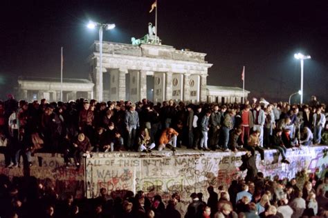 In photos: The Berlin Wall, before and after - National | Globalnews.ca