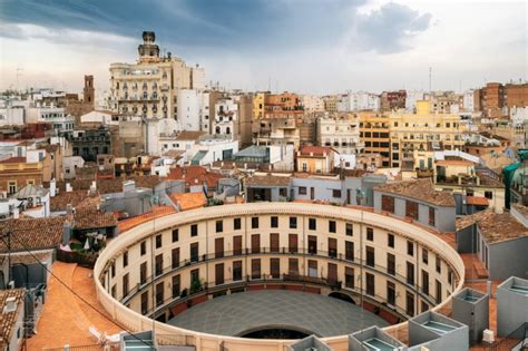 Valencia Architecture: 10 Striking Buildings Worth Traveling For