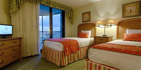 9 Best Fort Myers Hotels for Families | Family Vacation Critic