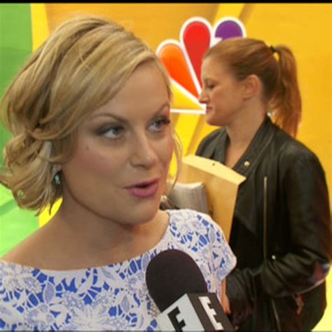 Amy Poehler Talks "Parks and Rec" Pregnancy - E! Online - UK