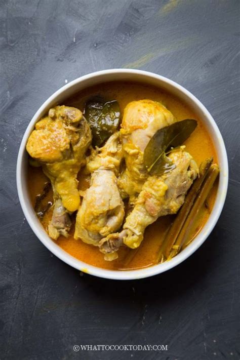 How To Cook Gulai Ayam Padang (Padang Curry Chicken)