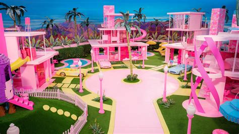 Barbie Dreamhouse: Una fantasía rosa inspirada en Palm Springs ...