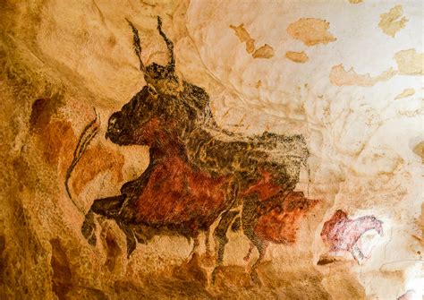 WHY THE NEW STONE AGE CAVE PAINTINGS IN FRANCE ARE A MUST-SEE - Travel Bliss Now