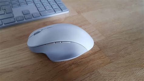 Microsoft Surface Precision Mouse Review - Thomas Maurer