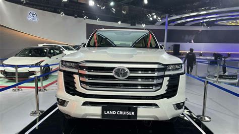 Toyota LC300 Is Here With A V6 Diesel Engine - 2023 Auto Expo