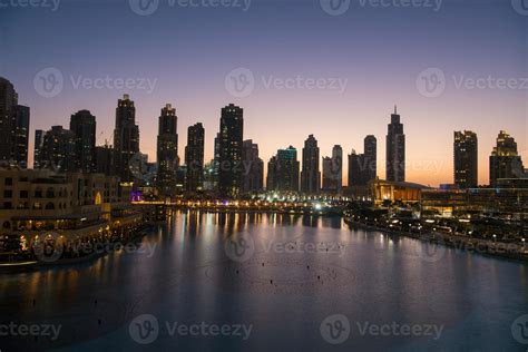 musical fountain in Dubai 11291701 Stock Photo at Vecteezy