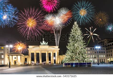 Brandenburg Gate Berlin Germany Fireworks Christmas Stock Photo (Edit Now) 543171625