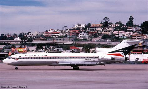 Crash of a Boeing 727-232 in Dallas: 14 killed | Bureau of Aircraft Accidents Archives