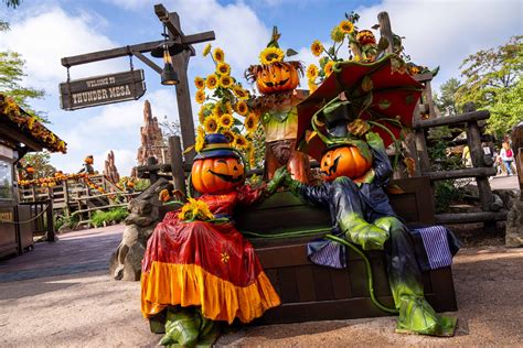 Disneyland Paris Premieres Halloween Season with a Weekend of Thrills, Chills and Celebrity ...