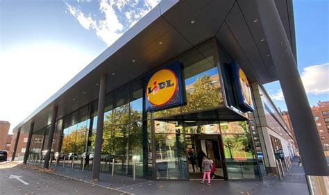 Lidl Christmas opening times: When will Lidl be open over Christmas - what time? | Express.co.uk