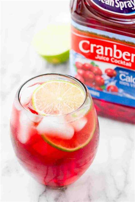 Keeping Healthy With Cranberry Juice + 5 Cranberry Recipes We Love | Hello Glow