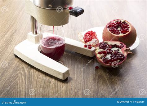 Healthy and Tasty Pomegranate Juice Stock Image - Image of beverage, seeds: 297993677