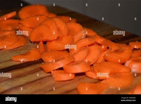 Chopped carrots hi-res stock photography and images - Alamy