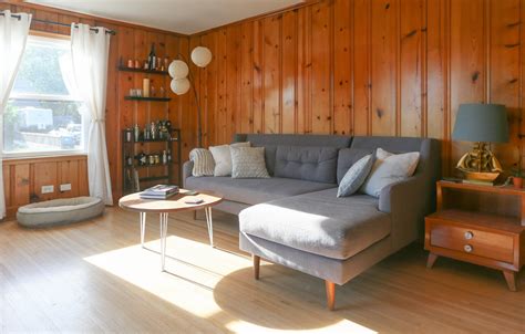 A Nashville Singer-Songwriter’s Home | Wood paneling decor, Wood paneling living room, Living ...