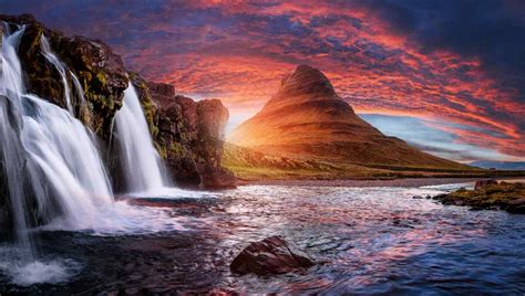 The Ultimate Guide to Iceland in August