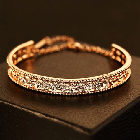 Luxurious brand of gold bracelets for women - Simple Craft Idea