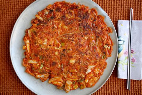 Korean food photo: Delicious kimchi pancake on Maangchi.com