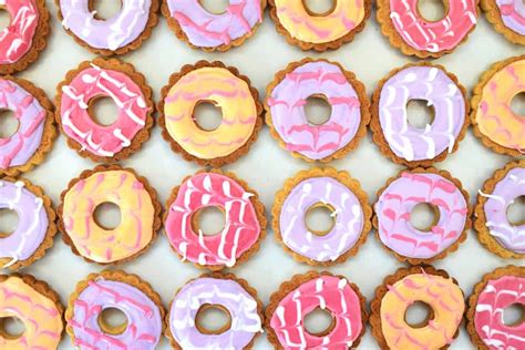 Homemade Party Rings Recipe | Iced Biscuits | This Little Home