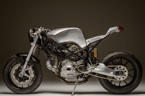 Eleven – 1996 Ducati 900SS Custom by Atom Bomb | Bike-urious