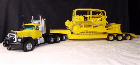 Cat D8H Dozer - Model Trucks: Big Rigs and Heavy Equipment - Model Cars Magazine Forum