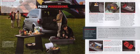 2005 Chrysler Minivan Accessories brochure