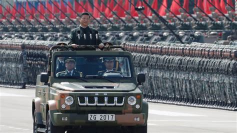 China's Xi Jinping greets PLA's Hong Kong troops in show of force - CNN