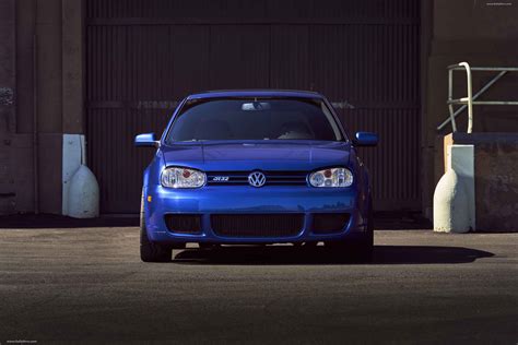 2002 Volkswagen Golf R32 - Stunning HD Photos, Videos, Specs, Features & Price - DailyRevs