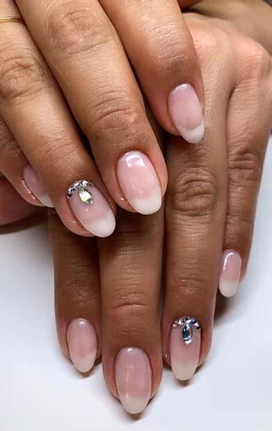 American Manicure Nails are The New Nail Trend – StayGlam