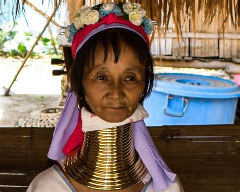 The Real Life Under 25 Neck Rings: Karen Long Neck Tribe Thailand | The Travel Leaf