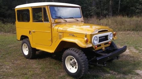 Toyota land cruiser fj40 72