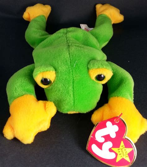 TY 1997 SMOOCHY FROG BEANIE BABIES COLLECTION With TAG