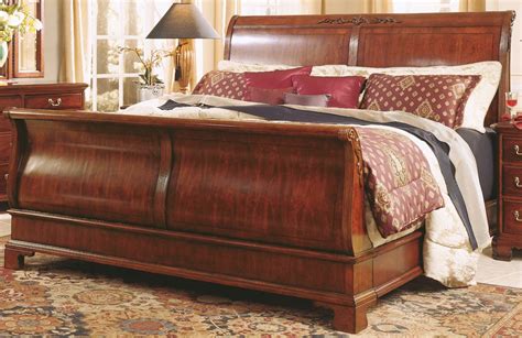 Sleigh Bed in Sheesham Wood - Home Factree