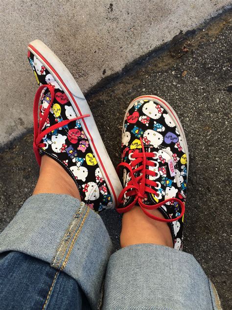 casual friday - hello kitty vans Hello Kitty Vans, Casual Friday, Vans ...