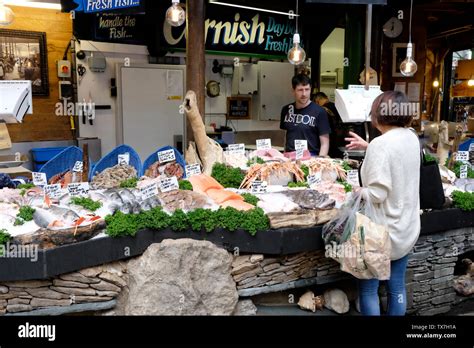 A stall selling fish, Borough market, London Stock Photo - Alamy