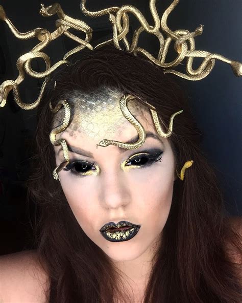 The 25+ best Medusa halloween ideas on Pinterest