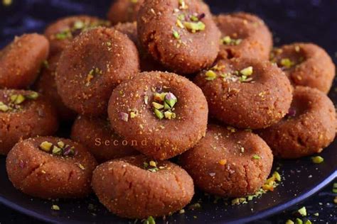 Mathura peda recipe with instant mawa and jaggery