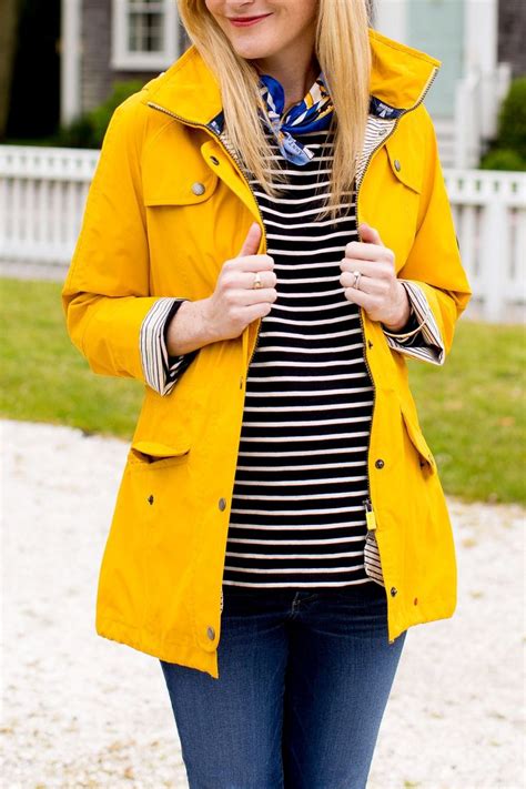 Confident Tips On Wearing Yellow Clothes | Yellow clothes, Clothes, Outfit inspiration spring