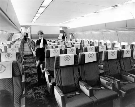 McDonnell Douglas DC-10 interior, 1974. Yes, indeed. This was United ...