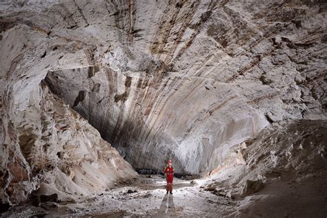 Namakdan Salt Cave Qeshm -The World’s Largest Salt Cave – Shivar Travel