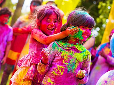 Science And Story Behind Holi | The Festival Of Colors | Glorious Himalaya