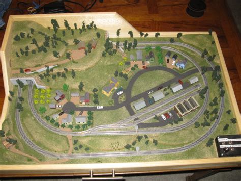 Z scale trains - Bret's - Model railroad layouts plansModel railroad layouts plans