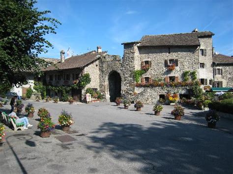 Yvoire Tourism: Best of Yvoire, France - TripAdvisor