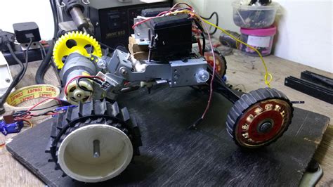 DIY RC Car with Suspension - Articulated Steering - Arnab Kumar Das