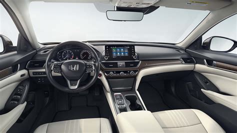 Interior Gallery | 2019 Accord Sedan | Honda Canada