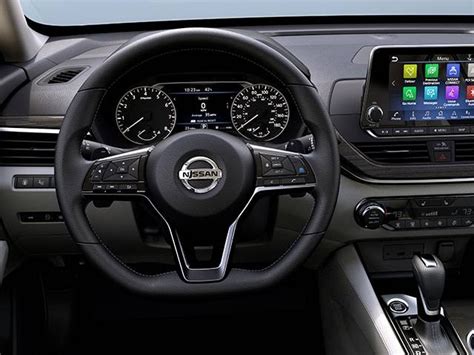 Nissan Altima 2022 Black Interior