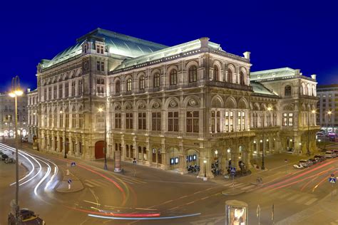 Tourist Attractions in Vienna - 8th International Conference on Research in Management